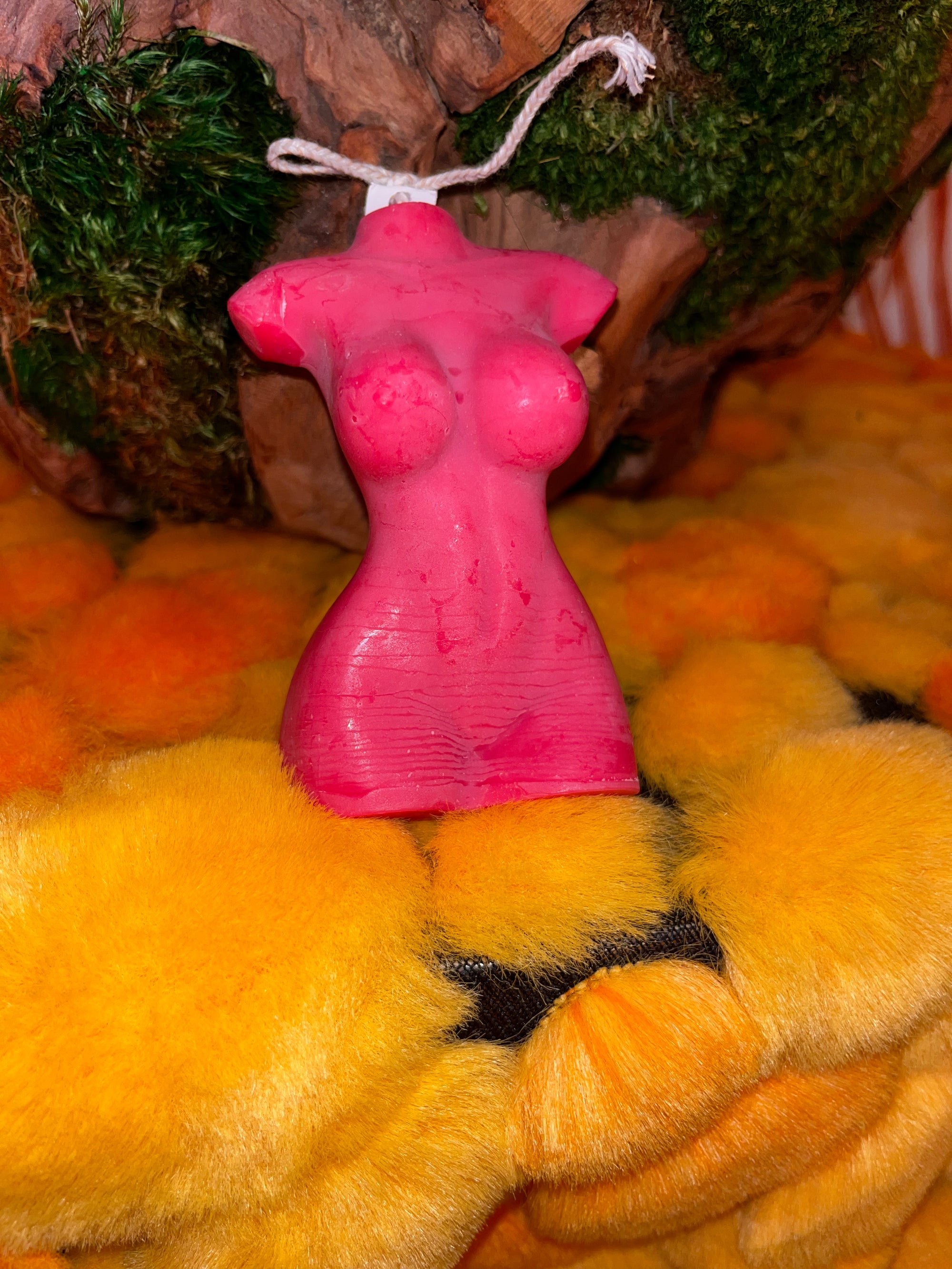 Medium/ small Body Candles