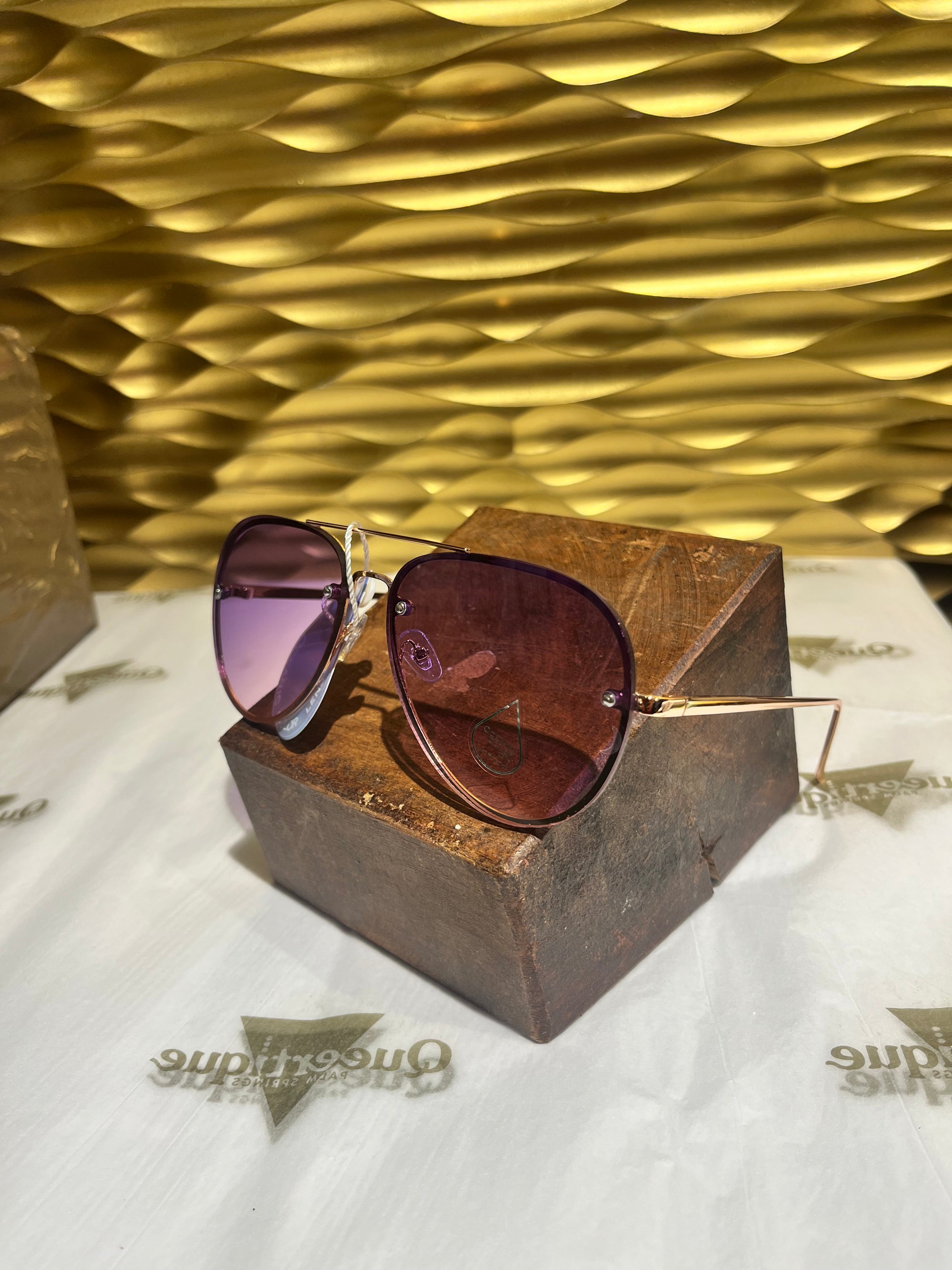 Rimmed aviator ombré glasses
